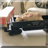 C21. Lionel automatic dump car.